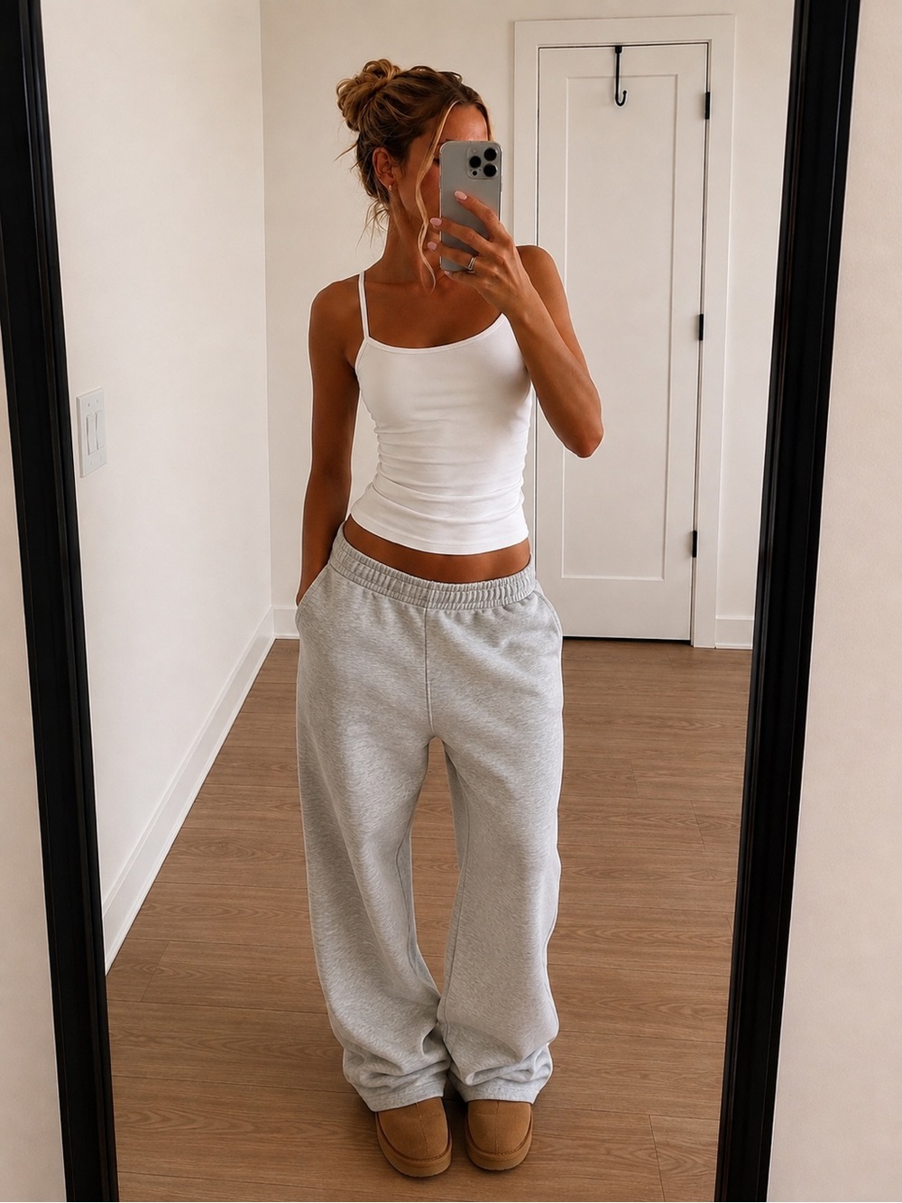 UNIQLO Gray Wide Leg Sweatpants